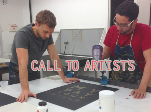 Master Printer Erik Hougen assisting Keyholder Resident Jaret Vadera 