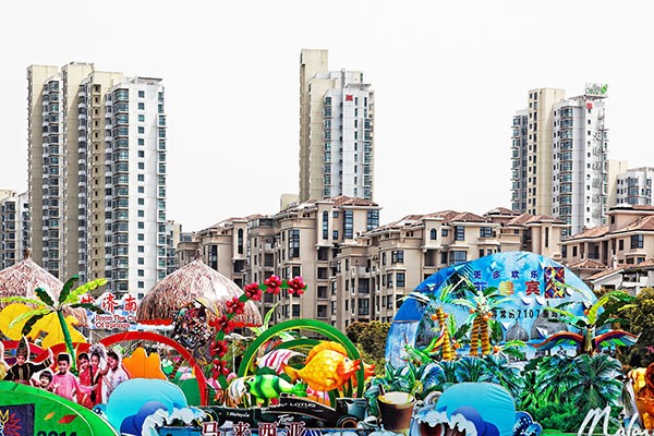 Dreamworld | China 2013<br/>40x60 inches | 100x150 cm<br/>Collection Huantie Times Art Museum Beijing<br/>